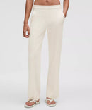 Softstreme Pintuck Mid-Rise Pant Regular