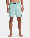 Restless Boardshorts 17"